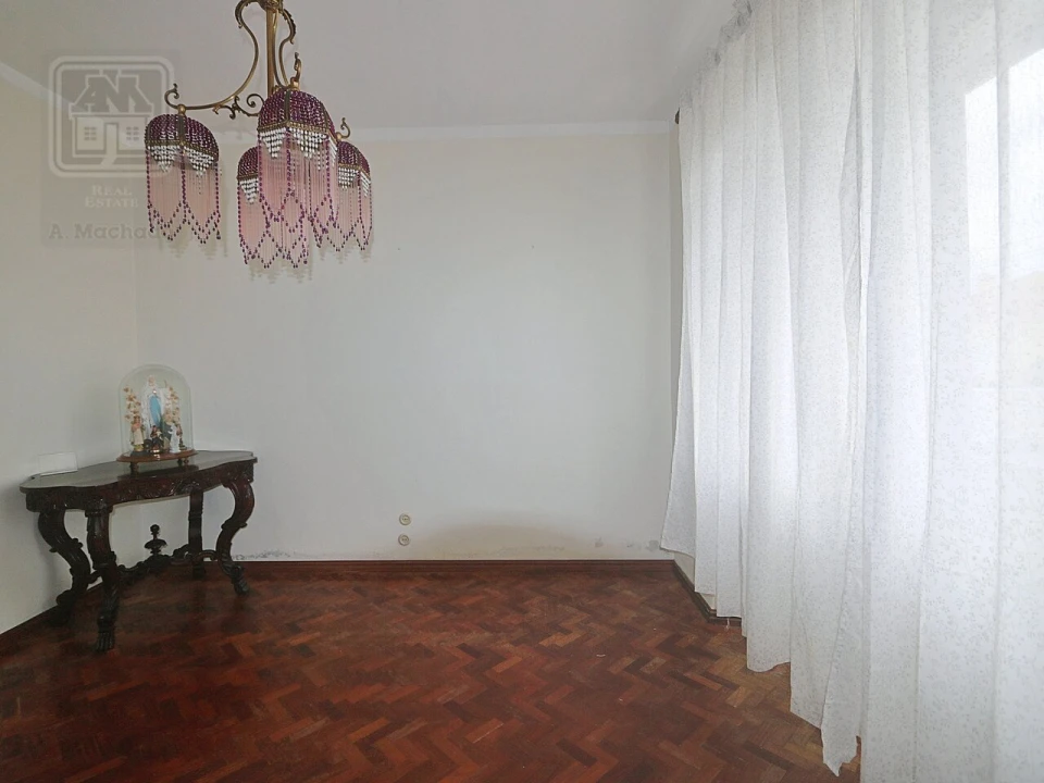 Moradia T4 para Venda em Santa Barbara Foto 11