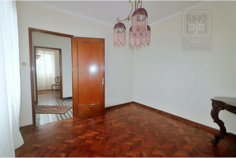 Moradia T4 para Venda em Santa Barbara Foto 16