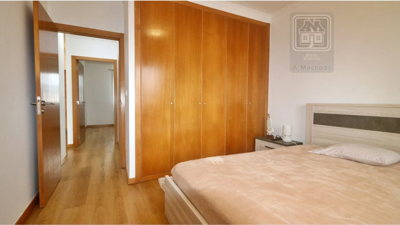 Apartamento T2 para Venda em Rabo de Peixe Foto 18