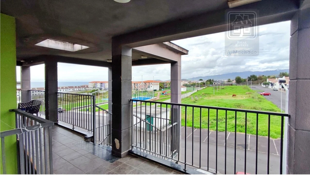 Apartamento T2 para Venda em Rabo de Peixe Foto 33