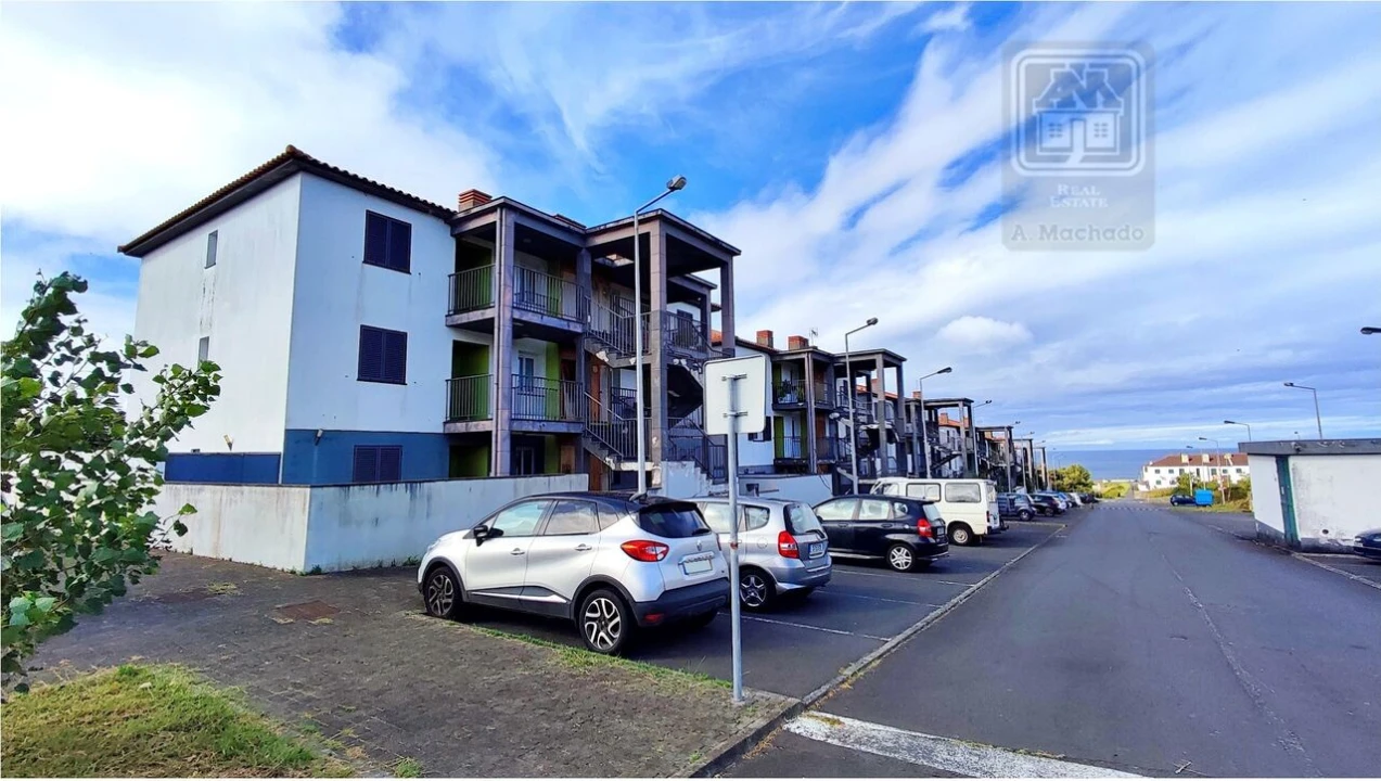 Apartamento T2 para Venda em Rabo de Peixe Foto 38