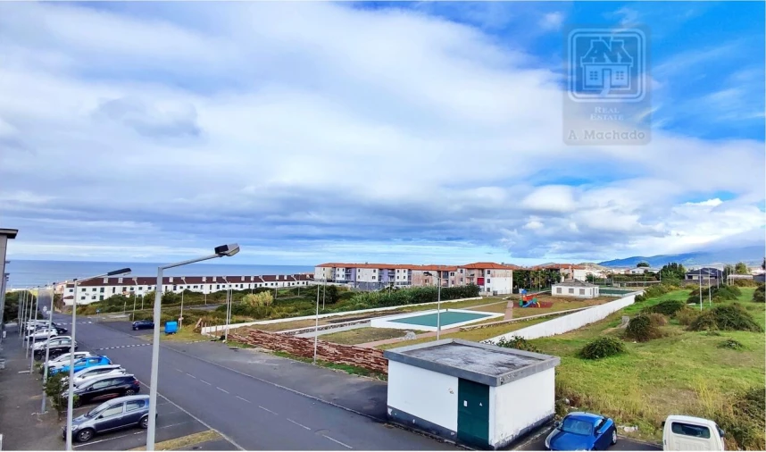 Apartamento T2 para Venda em Rabo de Peixe Foto 6