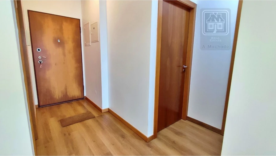 Apartamento T2 para Venda em Rabo de Peixe Foto 7