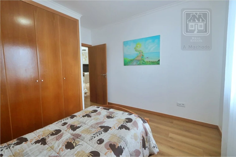 Apartamento T2 para Venda em Rabo de Peixe Foto 24