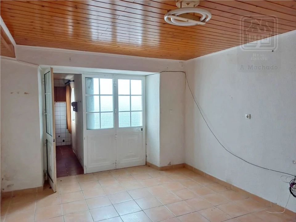 Apartamento T1 para Venda em Calheta Foto 4