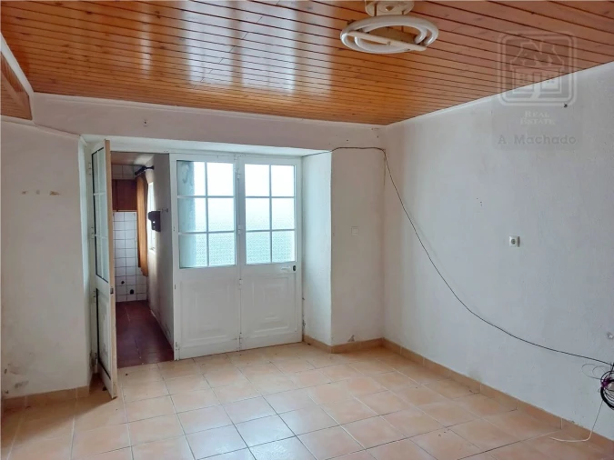 Apartamento T1 para Venda em Calheta Foto 4