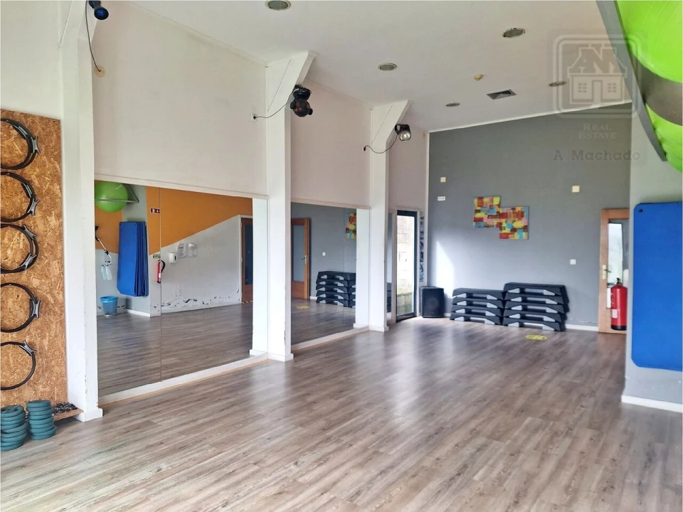 Loja para Venda em Ribeirinha Foto 5