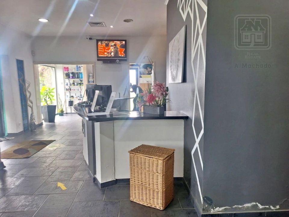 Loja para Venda em Ribeirinha Foto 13