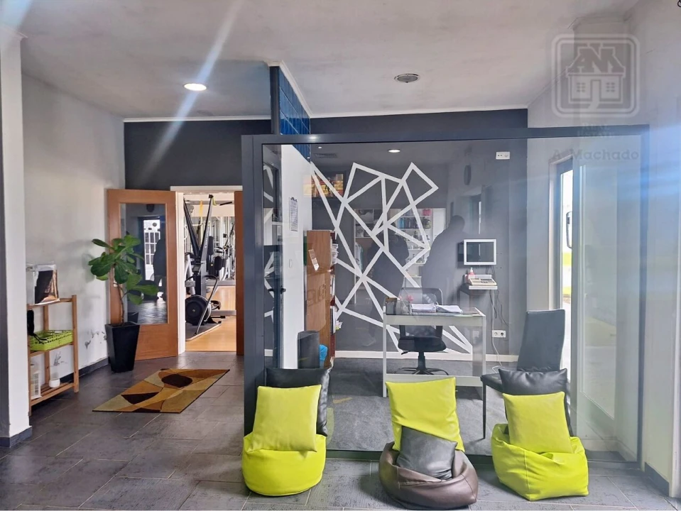 Loja para Venda em Ribeirinha Foto 15