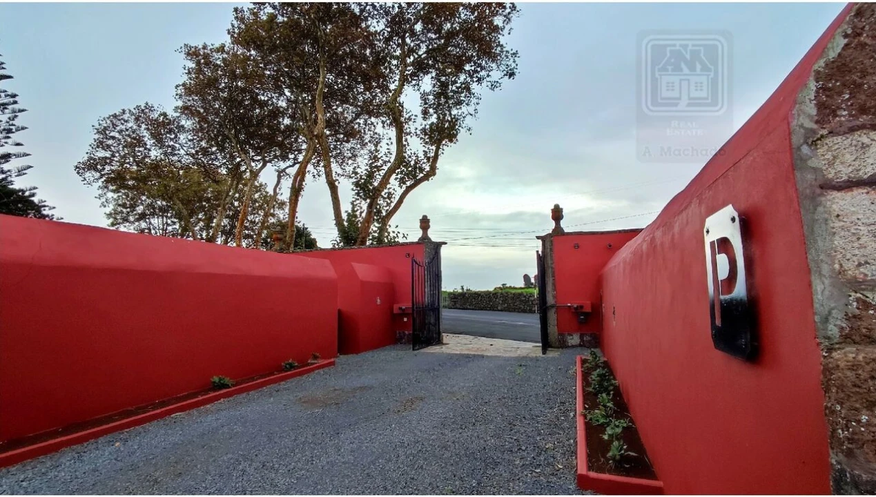 Moradia T20 para Venda em Almagreira Foto 9