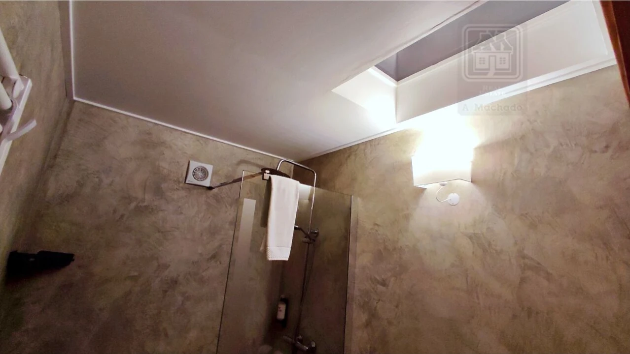 Moradia T20 para Venda em Almagreira Foto 39