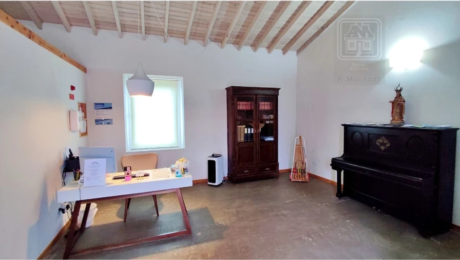 Moradia T20 para Venda em Almagreira Foto 14