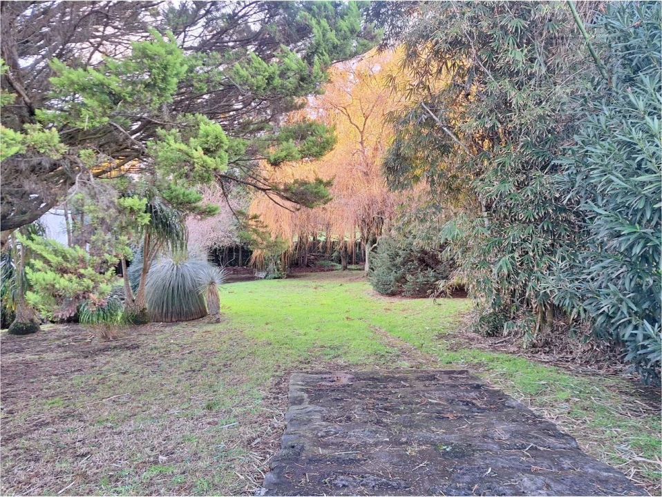 Moradia T4 para Venda em Feteira Foto 20