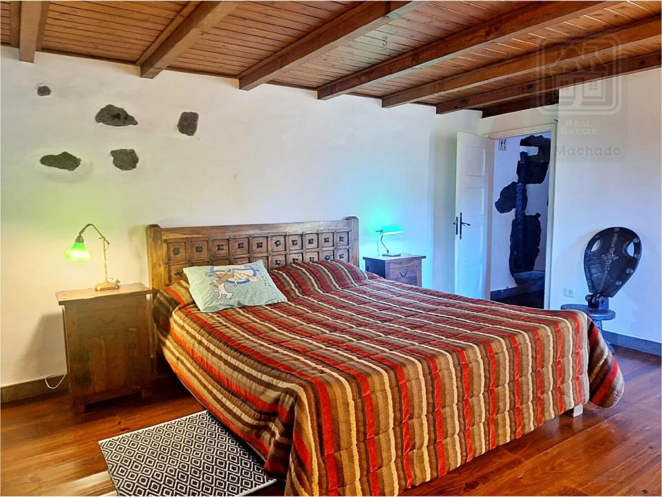 Moradia T4 para Venda em Feteira Foto 55