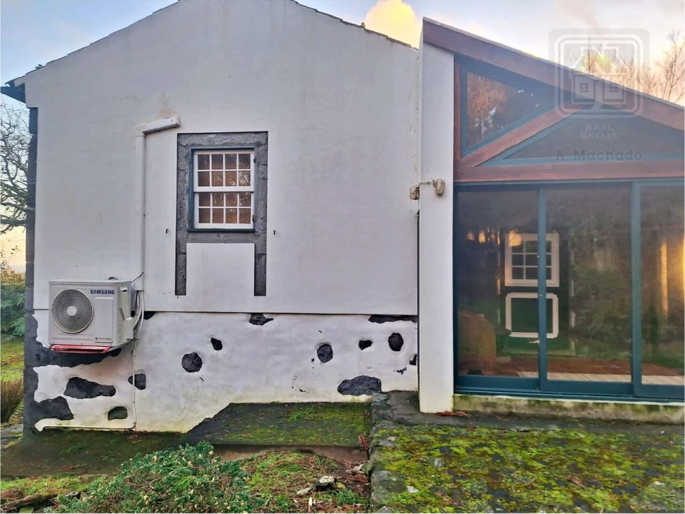 Moradia T4 para Venda em Feteira Foto 69