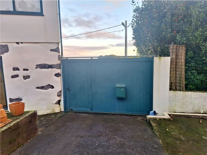 Moradia T4 para Venda em Feteira Foto 11