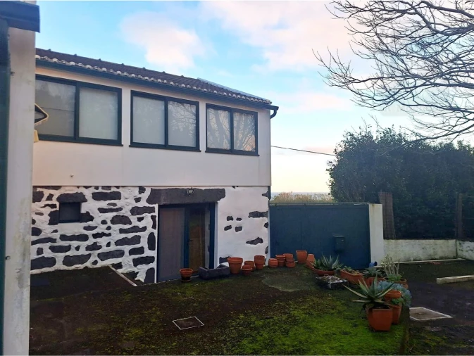 Moradia T4 para Venda em Feteira Foto 12