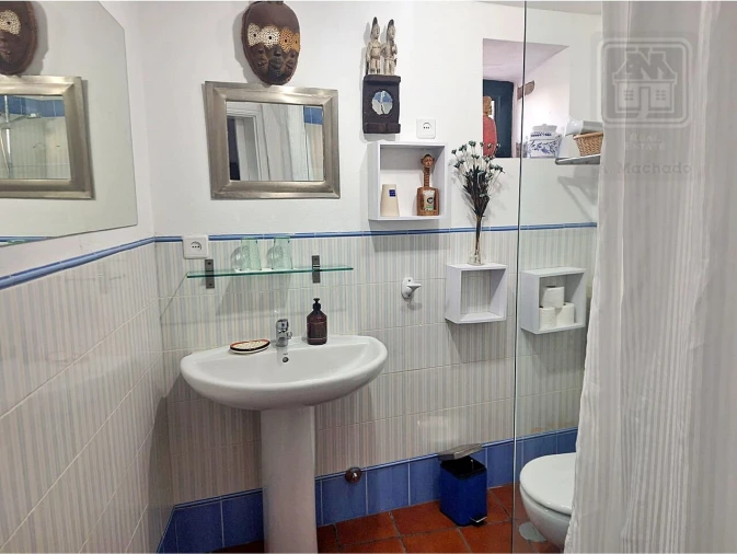 Moradia T4 para Venda em Feteira Foto 68