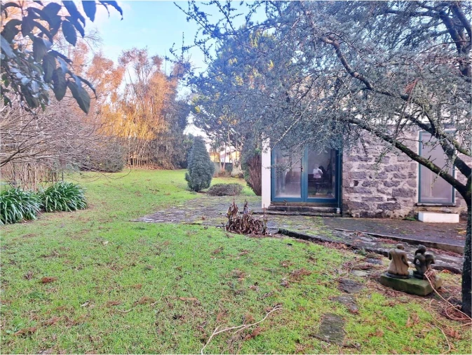 Moradia T4 para Venda em Feteira Foto 72