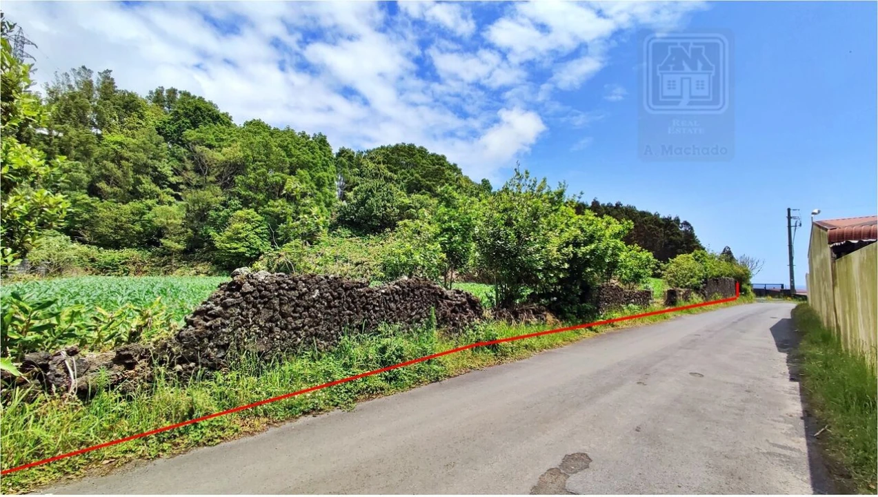 Terreno para Venda em Pico da Pedra Foto 10