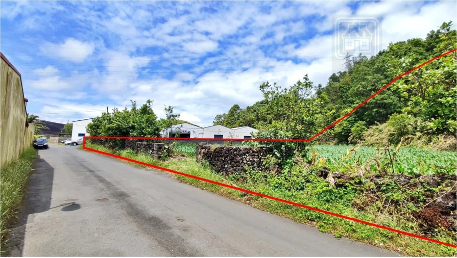 Terreno para Venda em Pico da Pedra Foto 8