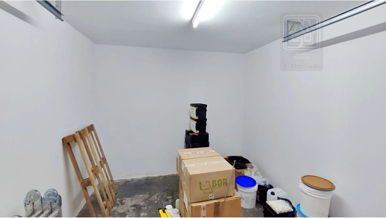 Moradia T3 para Venda em Arrifes Foto 45