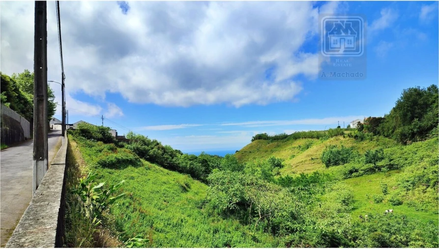 Terreno para Venda em Fenais da Ajuda Foto 12