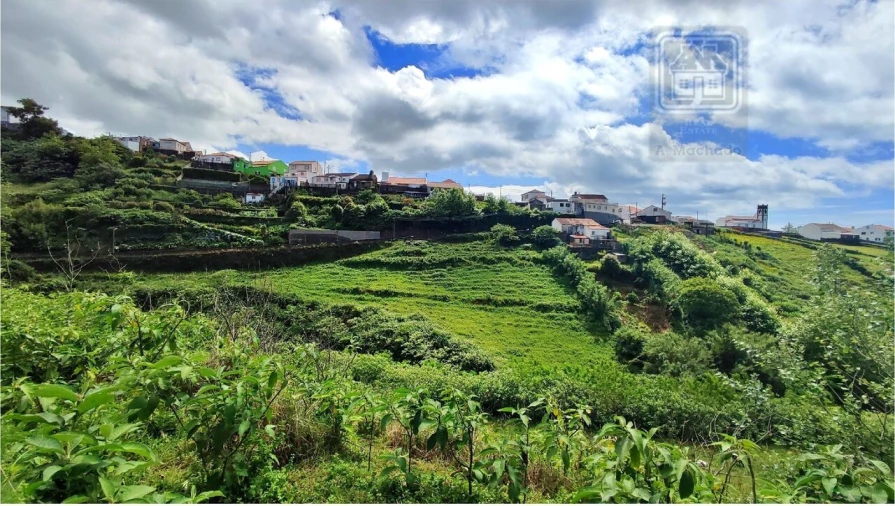 Terreno para Venda em Fenais da Ajuda Foto 14