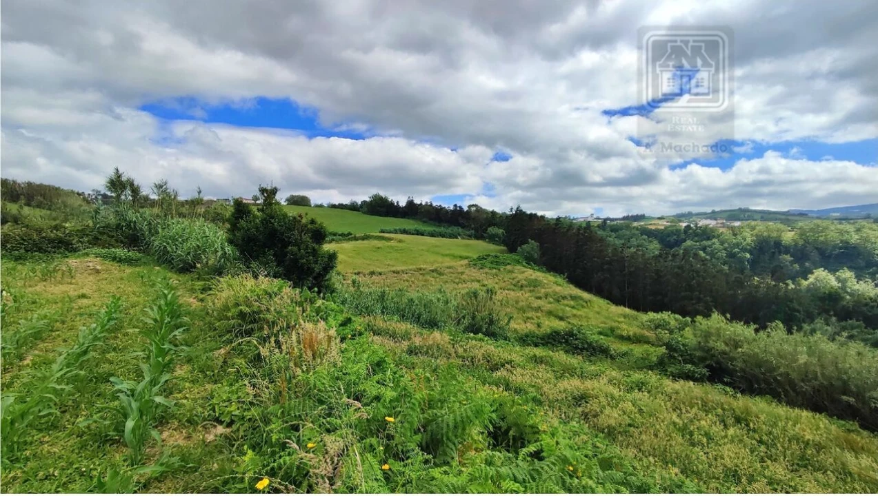Terreno para Venda em Fenais da Ajuda Foto 9