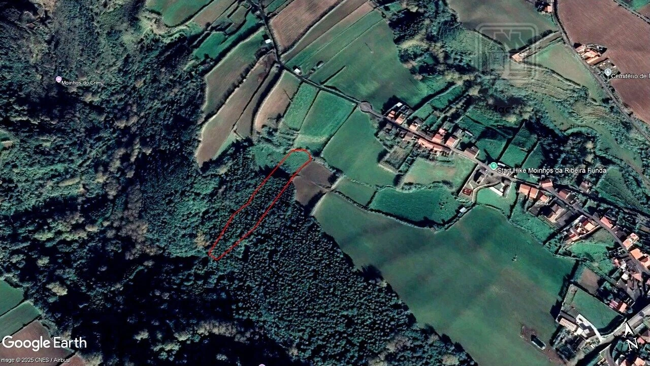 Terreno para Venda em Fenais da Ajuda Foto 13