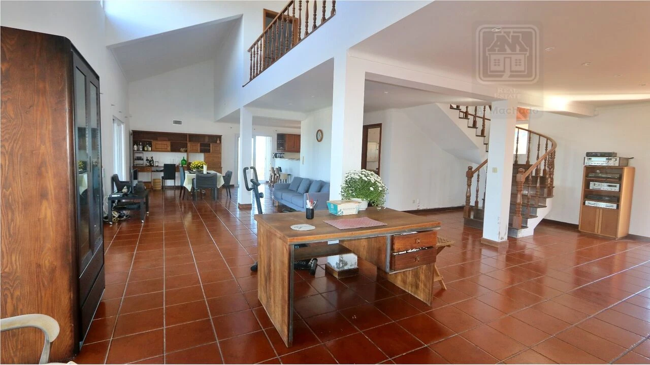 Moradia T4 para Venda em Mosteiros Foto 37