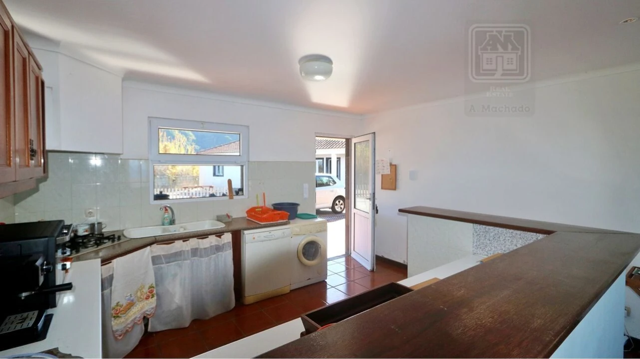 Moradia T4 para Venda em Mosteiros Foto 39