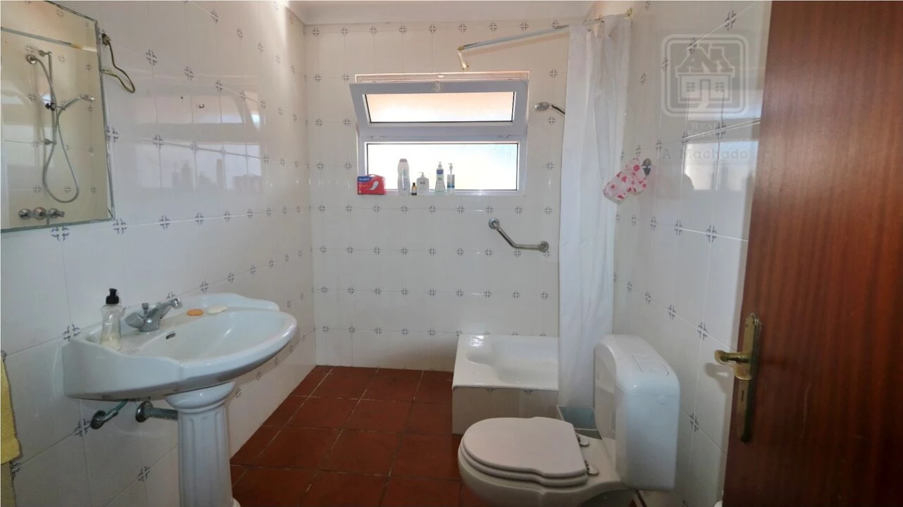 Moradia T4 para Venda em Mosteiros Foto 43