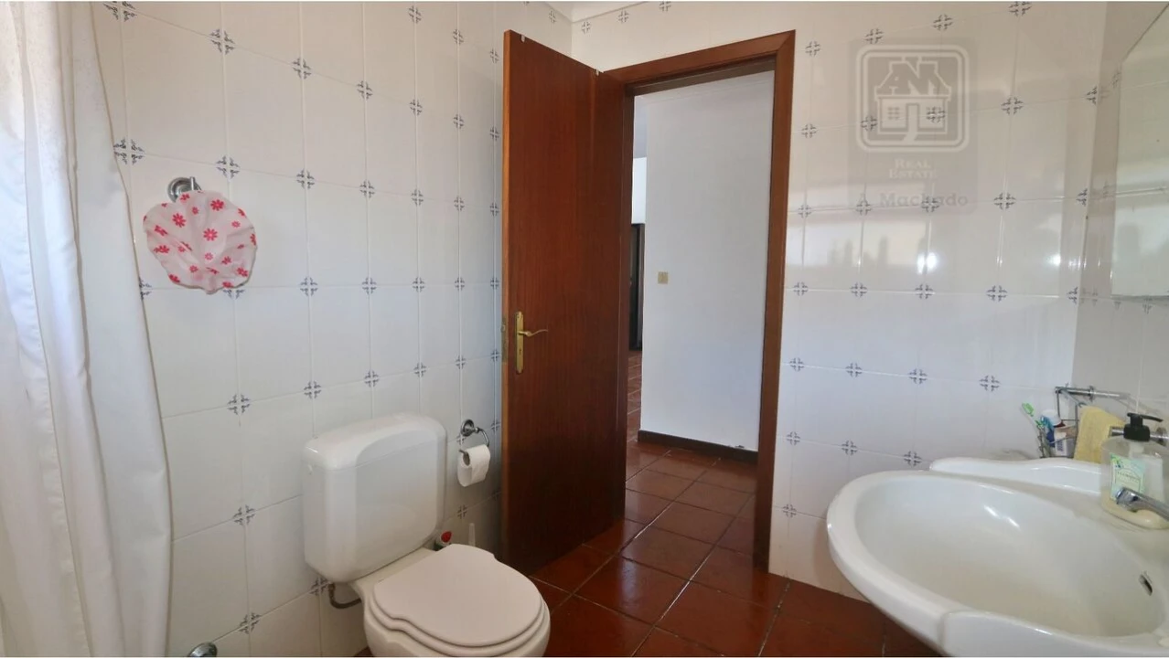 Moradia T4 para Venda em Mosteiros Foto 46