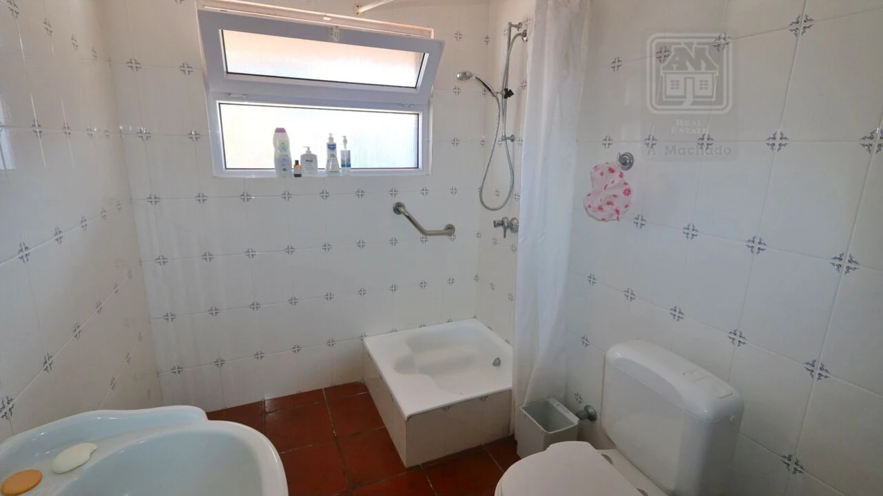 Moradia T4 para Venda em Mosteiros Foto 44