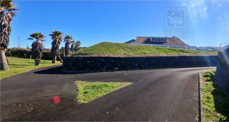 Moradia T4 para Venda em Mosteiros Foto 19