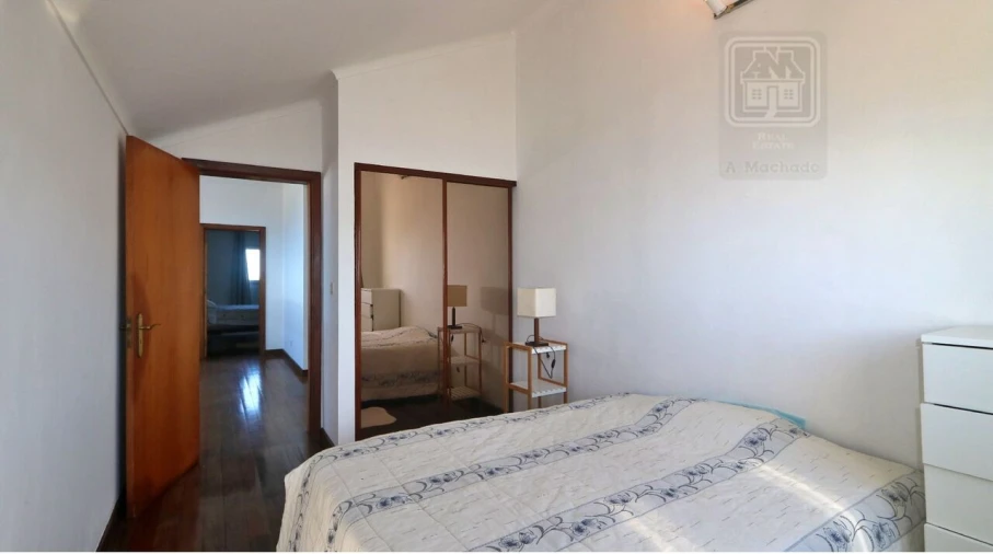 Moradia T4 para Venda em Mosteiros Foto 68