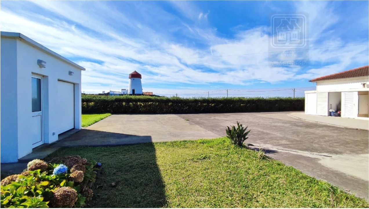 Moradia T1 para Venda em Mosteiros Foto 11