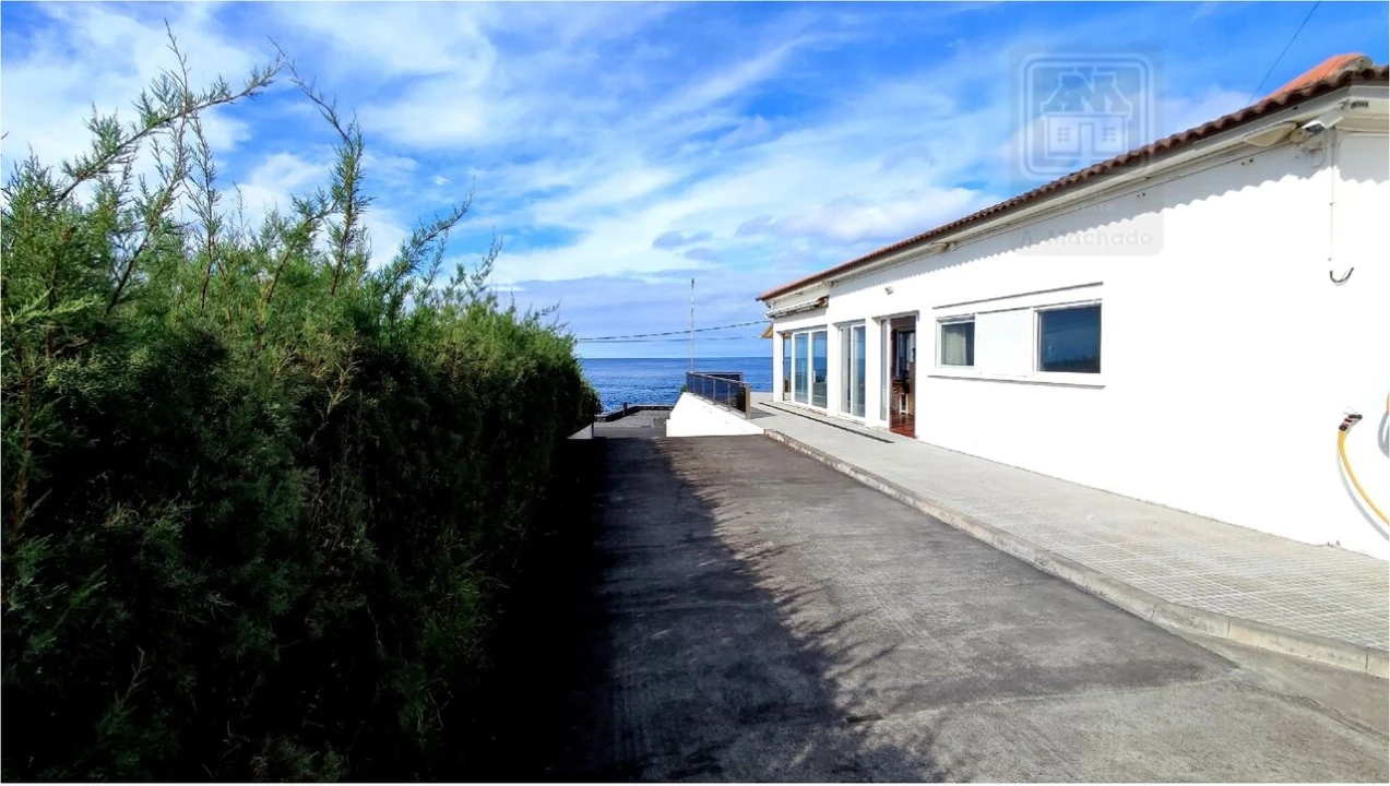 Moradia T1 para Venda em Mosteiros Foto 60