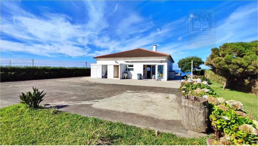 Moradia T1 para Venda em Mosteiros Foto 7