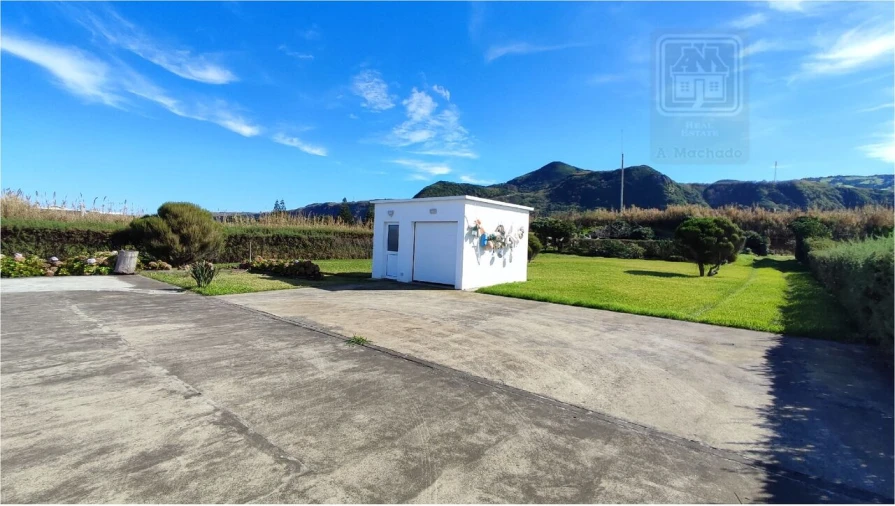 Moradia T1 para Venda em Mosteiros Foto 14