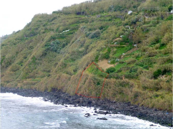 Terreno para Venda em Maia Foto 1
