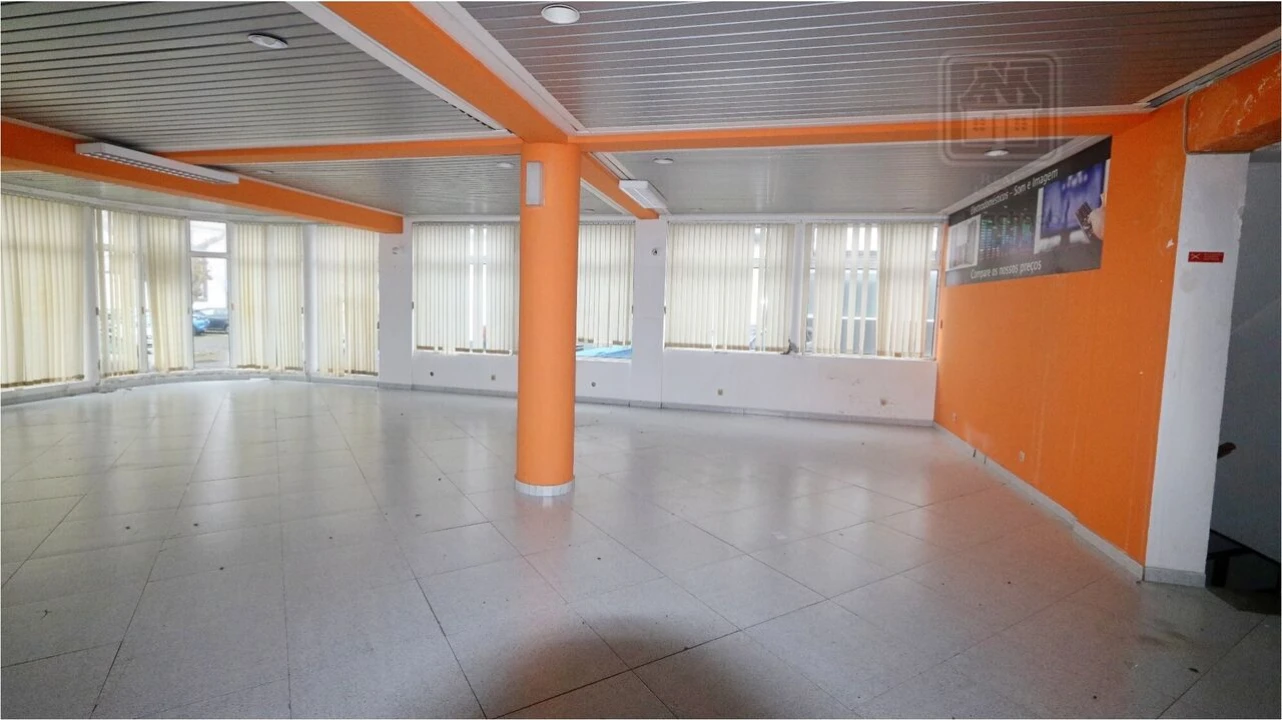 Prédio para Venda em Ponta Delgada (São Pedro) Foto 8