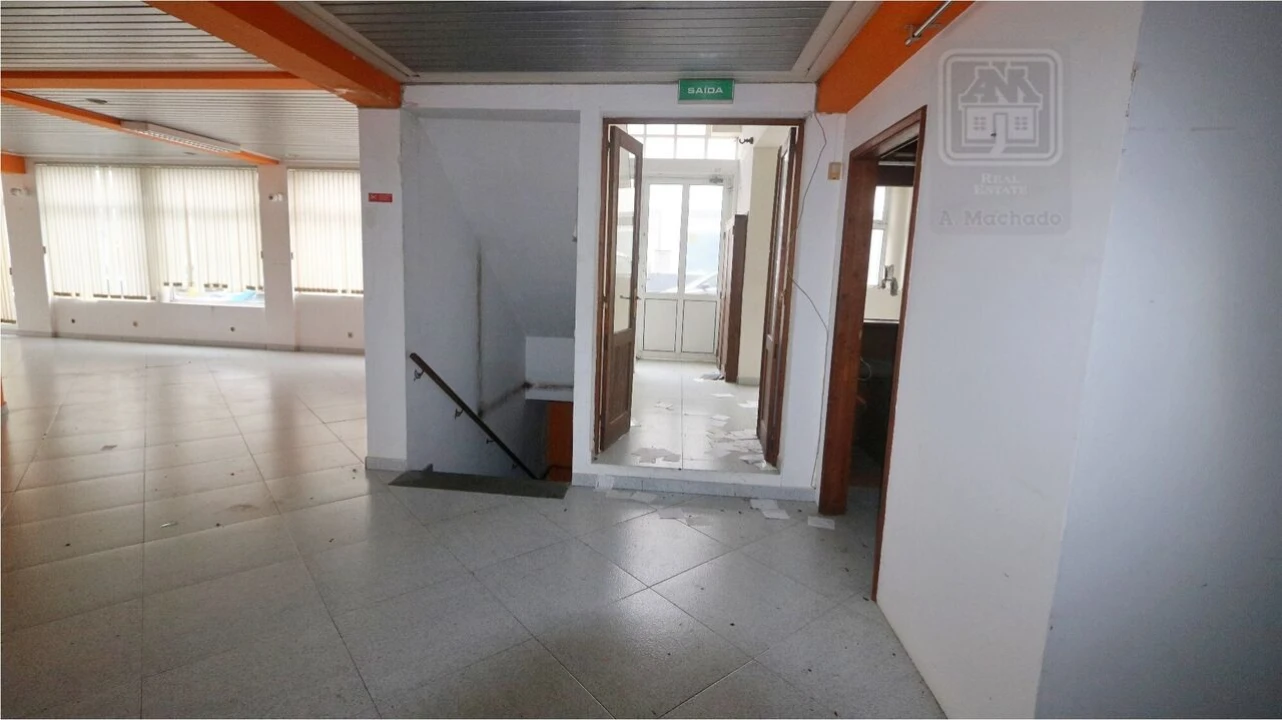 Prédio para Venda em Ponta Delgada (São Pedro) Foto 11