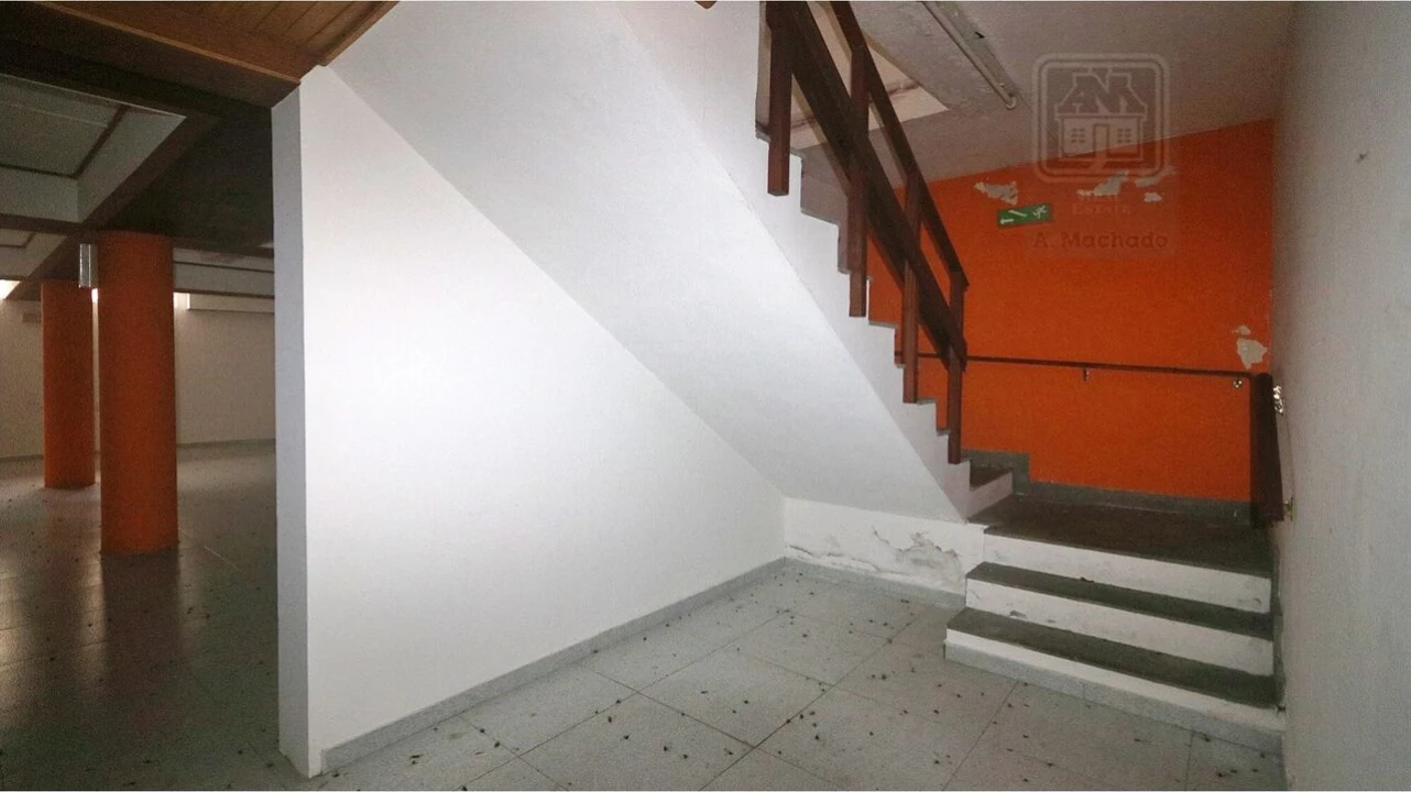 Prédio para Venda em Ponta Delgada (São Pedro) Foto 22