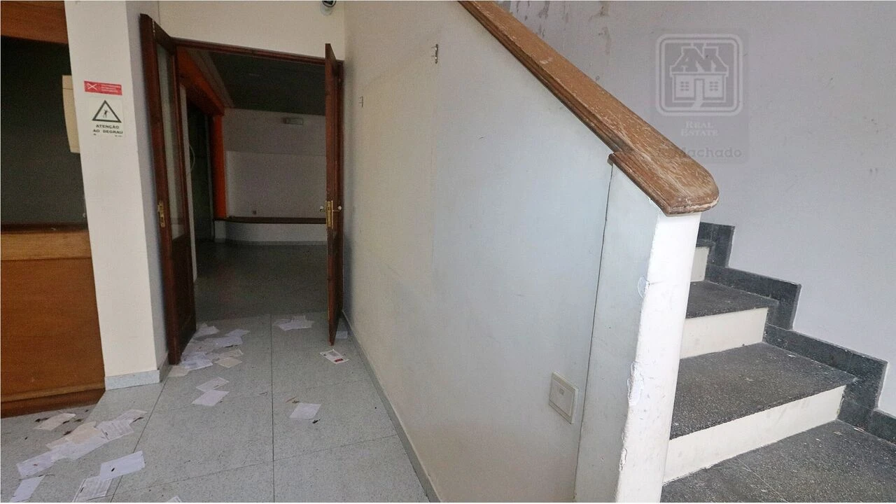 Prédio para Venda em Ponta Delgada (São Pedro) Foto 38