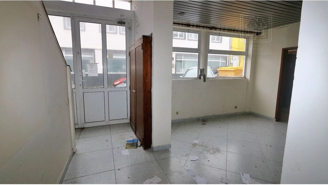 Prédio para Venda em Ponta Delgada (São Pedro) Foto 39