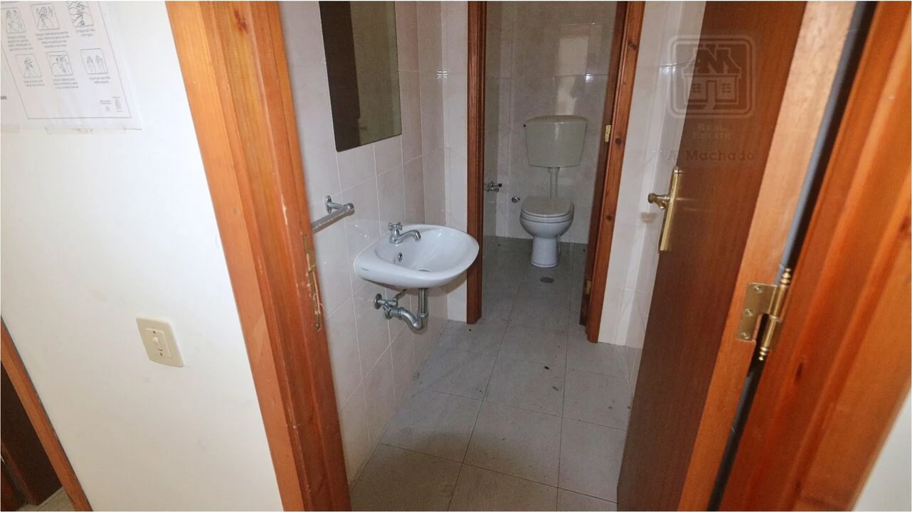 Prédio para Venda em Ponta Delgada (São Pedro) Foto 47