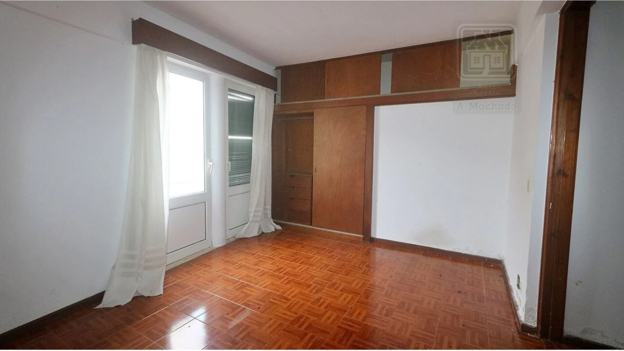 Prédio para Venda em Ponta Delgada (São Pedro) Foto 73