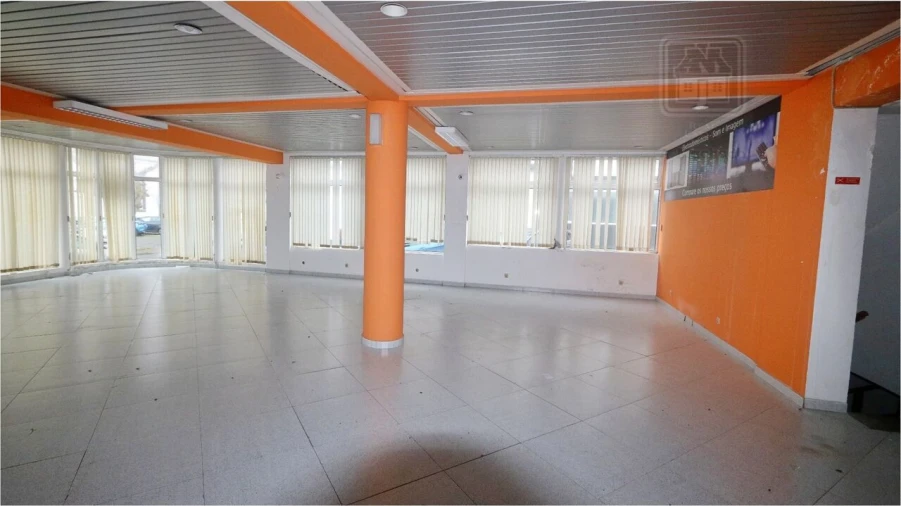 Prédio para Venda em Ponta Delgada (São Pedro) Foto 8